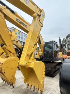 Komatsu รถขุดมือสอง20ตันยี่ห้อญี่ปุ่นนำเข้า PC200-8 - Product Image 5