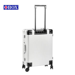Valise de maquillage Obox 24 pouces, trolley cosmétique professionnel avec lumière et roulettes pour usage en salon - Product Image 5