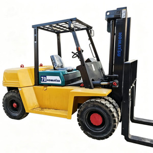 รถยกดีเซล Komatsu FD70 7 ตัน มือสอง พร้อมชุดเปลี่ยนทิศทางด้านข้างแบบไฮดรอลิกและยางตัน ขาย - Product Image 1