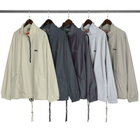 Vận Chuyển Thả Vận Chuyển FEAR OF GOD ESSENTIALS Áo Khoác Vải Thô Phản Quang Màu Sắc Bằng Nylon Cho Nam Áo Gió Áo Khoác Phi Giới Tính Có Khóa Kéo