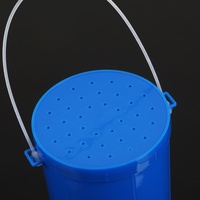 Portable pêche à la carpe fournitures de pêche essentielles boîte à ver rouge à main matériau ABS stockage en direct seau à appâts
