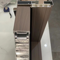Matériaux de construction métalliques Panneau Alucobond Noyau en nid d'abeille en aluminium Panneau sandwich pour revêtement mural extérieur et intérieur