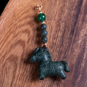 Amuleto de la Suerte con Aroma Herbal de Caballo, Colgante para Teléfono con Incienso de Espíritu de Sueño, Regalo Hecho a Mano de Estilo Chino - Product Image 3
