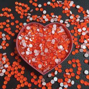 Yanıştırıcısız Kristal Taşlar Yüksek Kalite Fabrika Toptan Satış SS6'dan SS30'e Neon Renkler Düz Taban Cam 2 Paket Kurşunsuz - Product Image 2