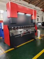 Presse plieuse CNC pour petites entreprises, idéale pour les ateliers de fabrication de tôles au quotidien