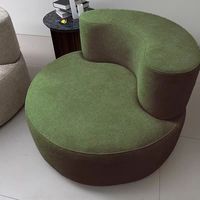 Canapé rond incurvé de luxe, fauteuil moderne confortable, canapé en tissu chenille, design compact, salon, intérieur d'appartement