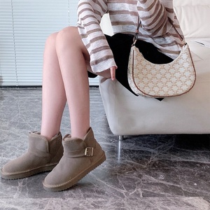 Chaussures d'hiver en cuir pour hommes et femmes, style 2026, avec dessus en daim de vache, bottes de neige pour l'extérieur - Product Image 1