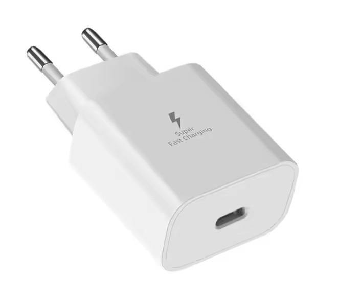 Enchufe europeo blanco + cable de datos