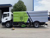 Camion balayeuse routière à aspiration diesel manuelle de marque supérieure, neuf, pour le nettoyage des rues