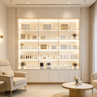 Étagères de présentation de cosmétiques de luxe avec éclairage LED, conception personnalisée pour magasins de cosmétiques et vitrines en verre, solution complète pour l'aménagement de magasins.