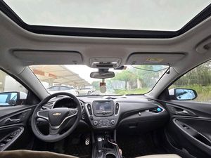 <span class=keywords><strong>Chevrolet</strong></span> <span class=keywords><strong>Malibu</strong></span> LT 2.5L Turbo FWD Automatique <span class=keywords><strong>2016</strong></span>, Volant à Gauche, Intérieur en Cuir, Pneus R20, Caméra Arrière, Voiture d'Occasion - Product Image 6