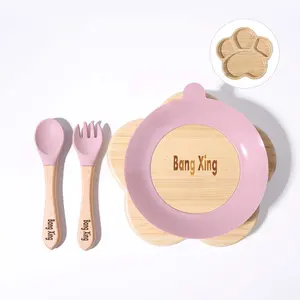 Placa de sucção de silicone para bebês, utensílios de mesa de bambu para bebês, prato infantil de silicone com desenhos animados, novo produto de 2024