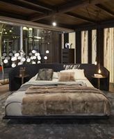 Lit King-size de style italien, luxe léger, pour chambres modèles, hôtels design, réceptions, chambres parentales, villas de loisirs, multifonctionnel