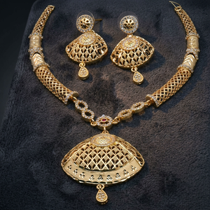 Collares de gargantilla de oro laminado de 14K, 18K, 24K al por mayor con piedras AD, joyería de moda, conjunto de joyería Indo-Occidental de latón con AD, Oro Joyería - Product Image 1