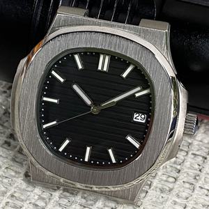 Montre mécanique entièrement automatique pour homme de marque haut de gamme avec boîtier carré en acier inoxydable Mouvement NH35 pour les affaires et les sports - Product Image 3