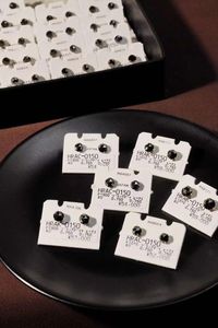 Xinfly - Pendientes de Diamantes Negros de Oro Real de 18 Quilates, 1.5 Quilates por Par, Joyería Fina - Product Image 2