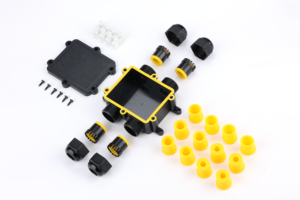 M686屋外IP68防水1in 3Out Hタイプ4Way電気エンクロージャープラスチックケーブルジャンクションボックスLED照明用ソーラーパネル - Product Image 5