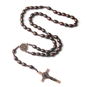 Collar de Rosario de cuentas de madera religiosa católica 8*10mm Jesús Cruz Santa oración joyería Iglesia de Pascua regalo del <span class=keywords><strong>cristianismo</strong></span> - Product Image 1