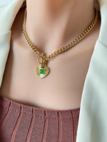 Nouveau collier en acier inoxydable en gros en forme de coeur résine pendentif OT fermoir cubain chaîne collier pour les femmes
