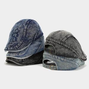 Béret en jean délavé style vieilli avec motif lettres, casquette plate en tissu jean tendance - Product Image 1