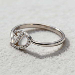 Bague de fiançailles personnalisée en or massif plaqué or 10K/14K avec diamant de laboratoire et zircon, style cluster, unisexe, mignonne, pour anniversaire, avec lettres de l'alphabet - Product Image 3