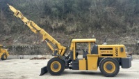 Máquina de Escalpeado Subterráneo XMPYT-66, 7100 mm de Altura, Brazo Hidráulico Completo, Eje de Frenado Húmedo, Motor de 66 KW para Operación en Túneles y Carreteras