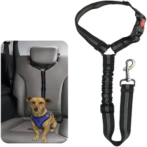 حزام أمان شائع 2 في 1 لكلاب القطط قابل للتعديل لحزام مقعد السيارة مقود متعدد الوظائف حزام أمان للحيوانات الأليفة للسفر بالسيارة