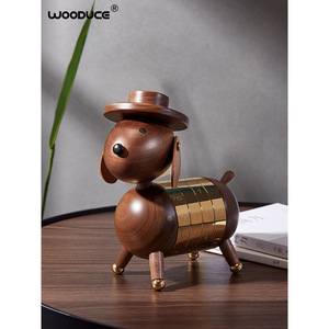 Calendario de madera Wooduce con diseño de cachorro, adorno de escritorio, madera de nogal con baño de oro de 18 quilates, decoración de oficina, regalo para hombres y mujeres - Product Image 1