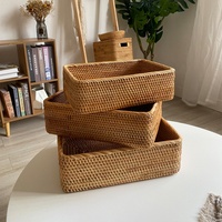 Panier de rangement carré moderne en rotin naturel Table basse avec télécommande de bureau jouet bonbons collations accompagnée pour restaurant