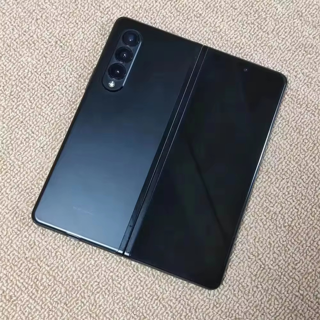 Used for Fold 3 5G US Version Unlock A+ Grade Smartphone 7.6" 4400mAh Snapdragon 888 12GB RAM Wholesale Price