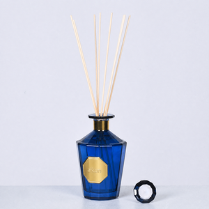 Aikun 1000ml Blue Faceted Glass Gold Metal Logo Reed <b>Diffuser</b> Set Cream Box Custom Lasting Scent Low MOQ Fast Response for Brand - Product Image 2