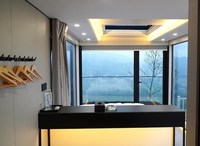 Solution mobile préfabriquée de maison de cabine d'hôtel de capsule de conception neuve futée faite à partir du conteneur d'expédition et du panneau sandwich en acier