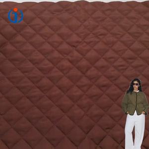 Лидер продаж, тканые 100% Полиэстеровые коричневые атласные мягкие небольшие квадратные стеганые ткани для подкладки пальто - Product Image 1
