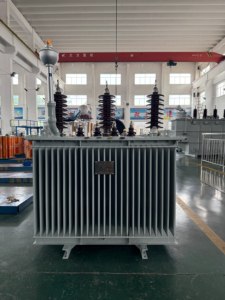 Transformador de Potencia Sumergido en Aceite DingXin con Certificado 33KV 200KVA, Venta Caliente, Transformador Trifásico de Cobre con Enfriamiento por Aceite - Product Image 4