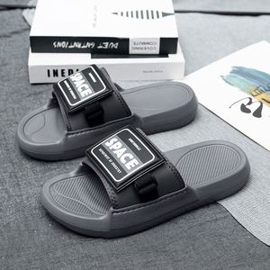 <span class=keywords><strong>Da</strong></span> <span class=keywords><strong>uomo</strong></span> antiscivolo EVA morbido Sole estate interno <span class=keywords><strong>casa</strong></span> scivoli <span class=keywords><strong>da</strong></span> bagno pantofole all'ingrosso per gli uomini <span class=keywords><strong>casa</strong></span> uso alberghiero - Product Image 4