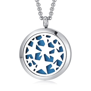 Collier pendentif diffuseur d'arômes géométrique en acier inoxydable plaqué or 18 carats avec perles et chaîne, cadeau unisexe - Product Image 5