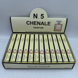 Mini <span class=keywords><strong>Parfum</strong></span> Femme NO 5 Échantillon de Marque Floral Promotionnel <span class=keywords><strong>Parfum</strong></span> Portable Petit Coffret de Voyage pour Dames Vente en Gros - Product Image 2