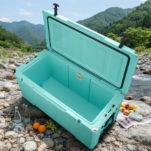 Glacière Rotomoulée Moderne Orange 135L avec Poignée Métallique, Boîte Isotherme en Plastique pour Activités de Plein Air - Product Image 6
