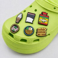 Vente en gros de sabots personnalisés drapeau breloques pour chaussures snacks nourriture breloques pour chaussures accessoires pour baskets breloques populaires originales pour sabots