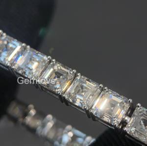 Exquisita pulsera de mujer de oro de 18 quilates, engastada con diamantes de corte radiante cultivados en laboratorio certificados por IGI, adecuados para el uso diario. - Product Image 6