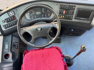 Minibús Foton de Alta Calidad, 35 Asientos, Autobús Usado con Color Personalizado en Venta - Product Image 5