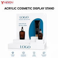 Stands display makeup ramah lingkungan modern yang dapat disesuaikan, terbuat dari akrilik, dengan 5 rak untuk penggunaan di meja rias atau countertop.