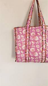 Sac fourre-tout en coton imprimé à la main, réversible, matelassé, à fleurs, pour le shopping, les voyages, ou à porter à l'épaule - Product Image 5