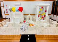 Château gonflable blanc en forme de cube pour l'argent liquide, aire de jeux gonflable blanche pour fêtes