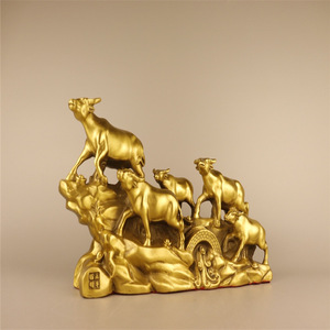 Figurines d'animaux en bronze, cinq bœufs en cuivre, cadeaux créatifs pour la décoration de la maison, objets décoratifs en cuivre, artisanat - Product Image 5