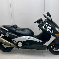 Motocicleta Maxi TMAX 500, Excelente Estado. Motor Bicilíndrico de 500cc Refrigerado por Líquido, Frenos de Disco y Transmisión CVT, Totalmente Funcional
