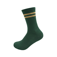 Chaussettes de sport unisexes de bonne qualité à rayures personnalisées, chaussettes de course athlétiques pour jeunes