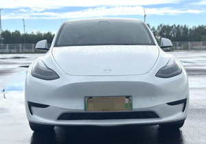 <span class=keywords><strong>Tesla</strong></span> <span class=keywords><strong>Model</strong></span> Y <span class=keywords><strong>2022</strong></span> d'occasion, propulsion arrière, SUV intermédiaire BEV, faible kilométrage, conduite à gauche, véhicule électrique à charge rapide pour l'exportation - Product Image 3