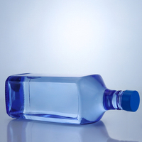 Großhandel blau lackierte quadratische Wodka Glasflasche 750ml leere Glasflasche mit Aluminium kappe
