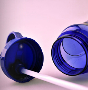 Botella de agua de plástico a prueba de fugas con pajita - Botella de agua deportiva portátil de mano - Product Image 5